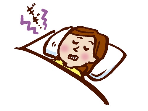 横向きに寝ると病気になる？